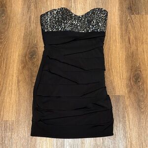 Elegant Black Strapless Dress with Sequin Detail
